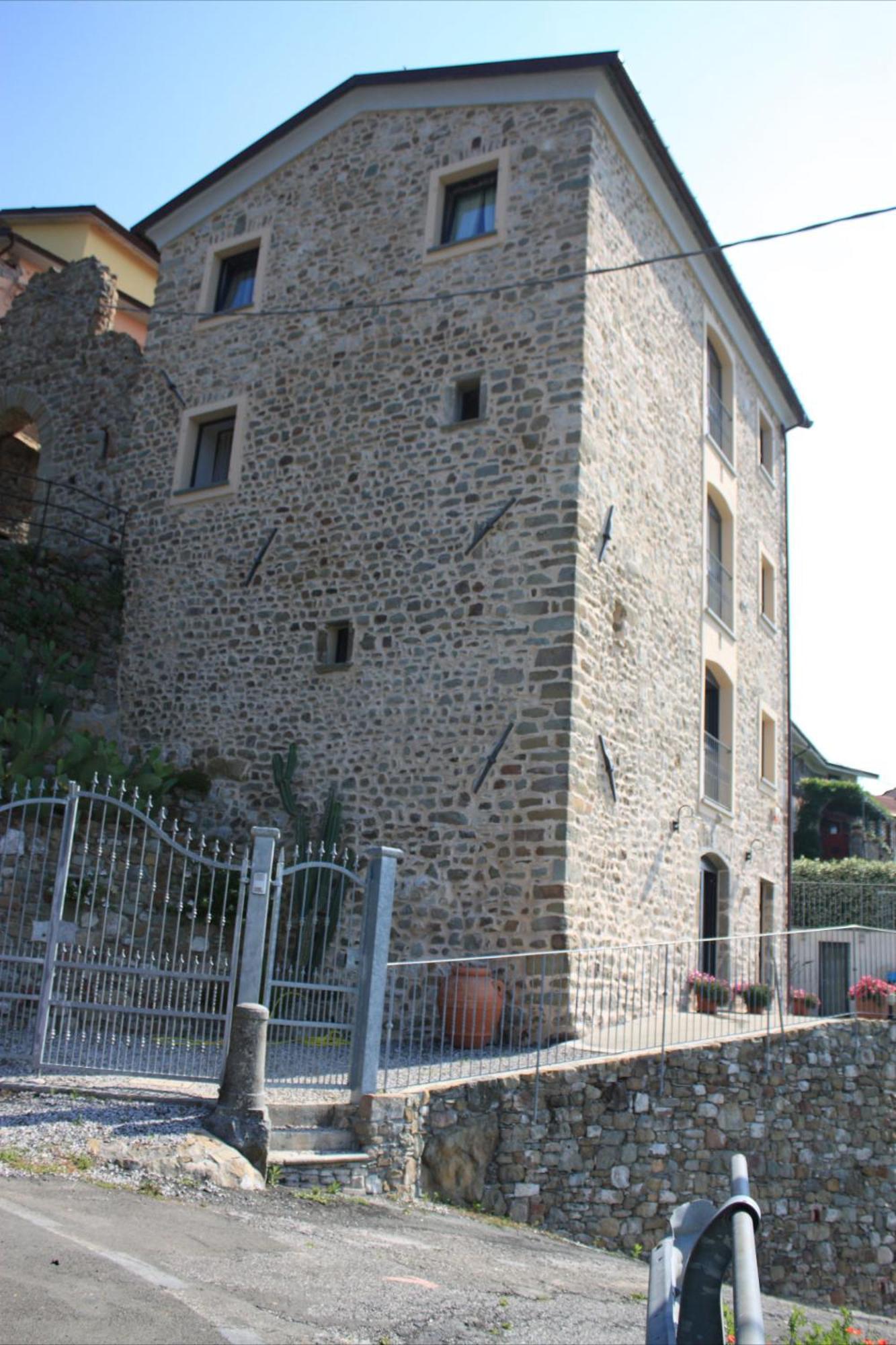 ベヴェリーノ Al Castello Da Annamariaゲストハウス エクステリア 写真